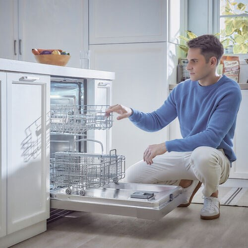 Midea 24" Front Control Dishwasher, 52 dBA, Hybrid Tub - Stainless - MDF24P1BST